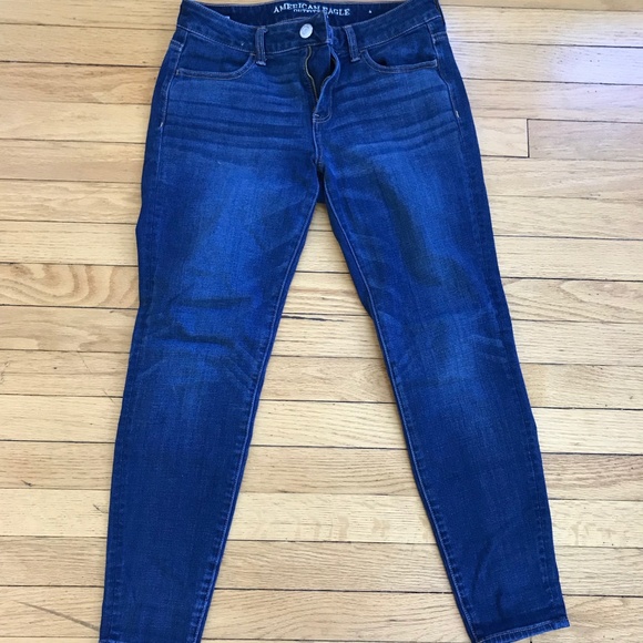 American Eagle Blue Jeans Size 8 SHORT - Picture 2 of 7